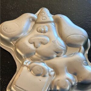 Blues Clue’s  Cake Pan